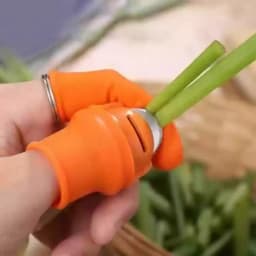 Radhe Premium Silicone Thumb Cutter With Finger Protection, Plucking Device For Cutting Vegetable and Fruit Scraper (Pack of 5) 5